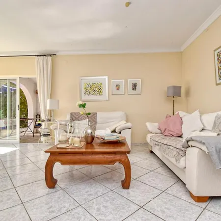 Villa Charming With Big Pool